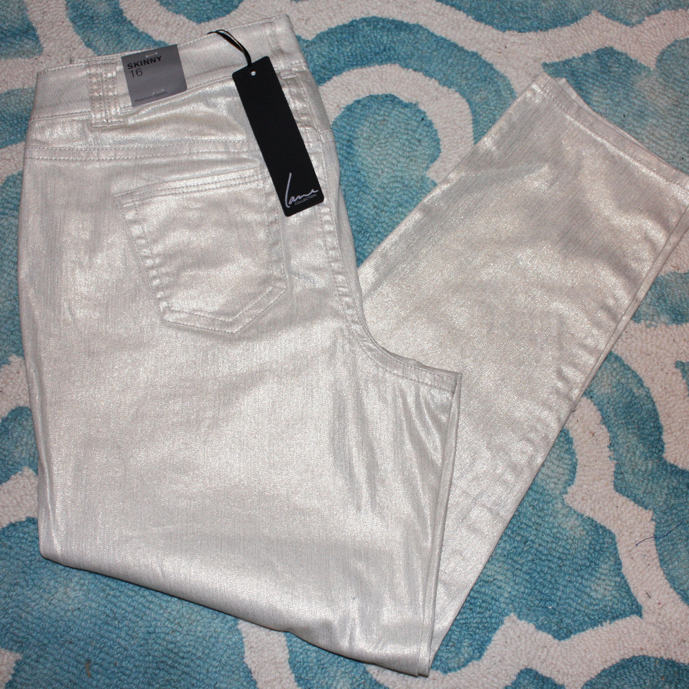 Lane Bryant light cream shimmer pant Size 16 *NEW*